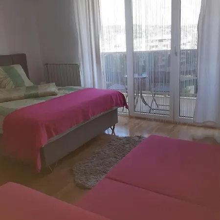 شقة Krasula دوبوي